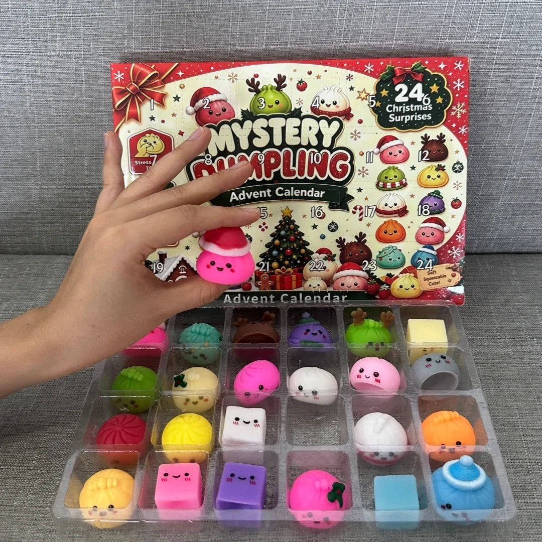Vue rapprochée des surprises Squishy Dumpling du calendrier